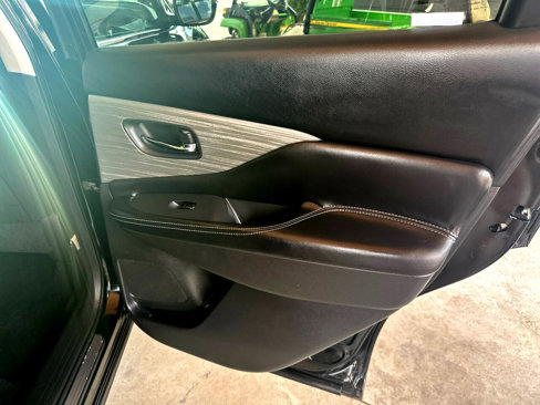 Used 2016 Nissan Murano SV image 40
