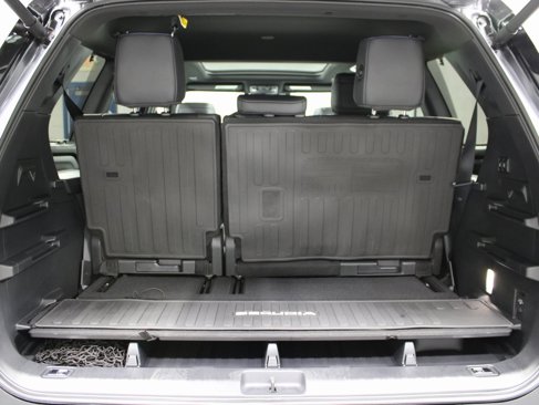 Used 2025 Toyota Sequoia Platinum image 37