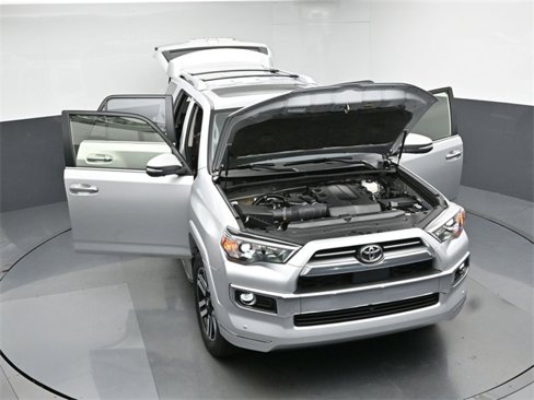 Used 2024 Toyota 4Runner Limited image 38