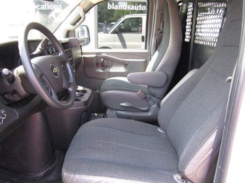Used 2023 Chevrolet Express 2500 w/ Driver Convenience Package image 7