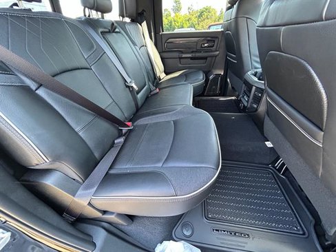 New 2025 RAM 3500 Limited image 32