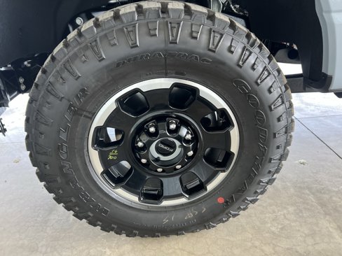 New 2025 Ford F250 Lariat w/ Lariat Ultimate Package image 31