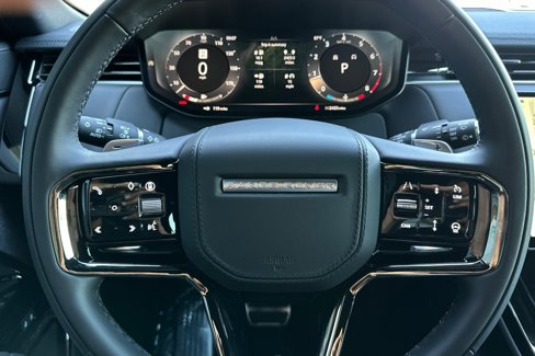 Used 2025 Land Rover Range Rover Sport Dynamic SE image 27