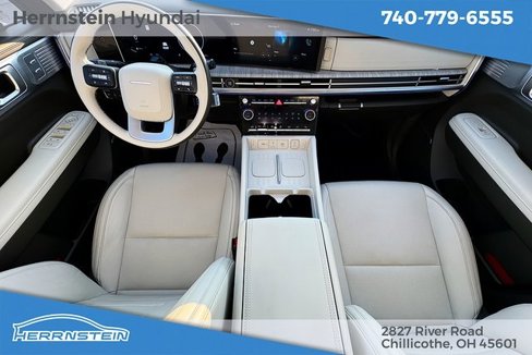 Used 2025 Hyundai Santa Fe Calligraphy image 11