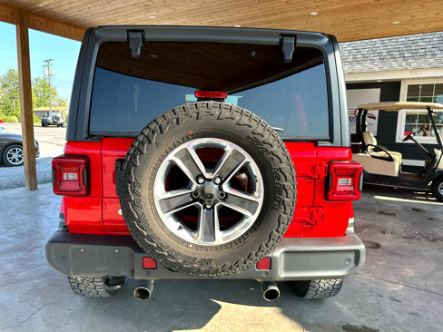 Used 2018 Jeep Wrangler Unlimited Sahara w/ Dual Top Group image 14