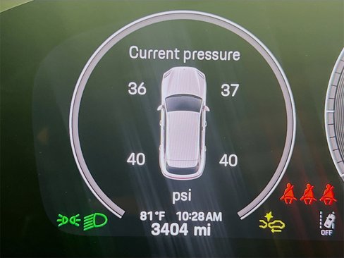 Used 2025 Porsche Cayenne image 13