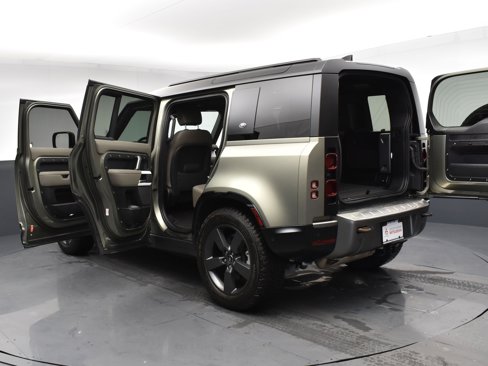 Used 2023 Land Rover Defender 110 X-Dynamic SE image 27