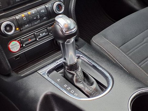 Used 2017 Ford Mustang Coupe image 15
