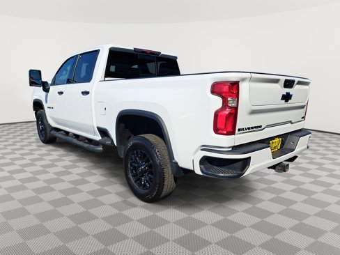 Used 2022 Chevrolet Silverado 3500 LTZ w/ LTZ Plus Package image 8