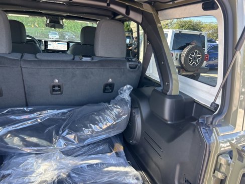 New 2025 Jeep Wrangler Sport S image 32