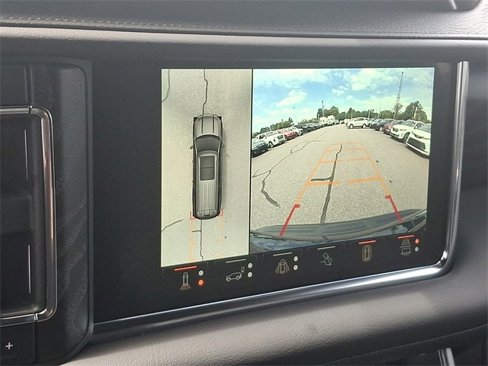 Used 2024 GMC Yukon Denali w/ Denali Reserve Package image 19