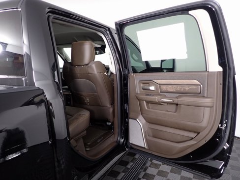 New 2026 RAM 3500 Limited image 35