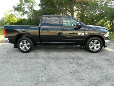 Used 2019 RAM 1500 Big Horn image 5