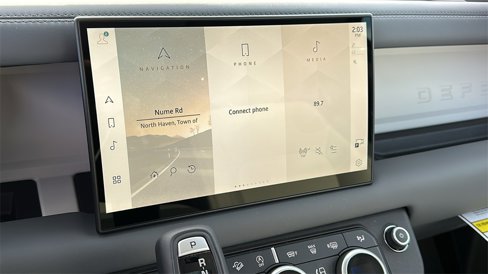 New 2025 Land Rover Defender 110 X-Dynamic SE image 18
