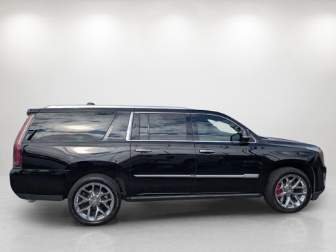 Used 2018 Cadillac Escalade ESV Platinum image 4