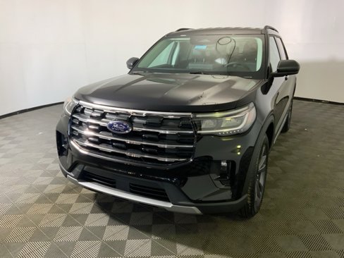 New 2025 Ford Explorer Active w/ Active Comfort Package image 4