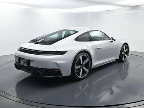 Certified 2025 Porsche 911 Carrera image 14