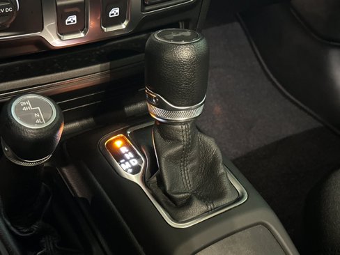 Certified 2021 Jeep Wrangler Sport S image 21