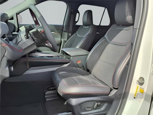 New 2025 Ford Explorer ST image 16