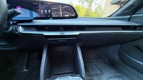 Used 2024 Lucid Air Touring image 39