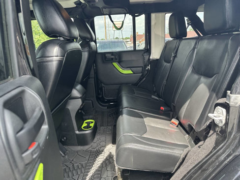 Used 2017 Jeep Wrangler Unlimited Sahara image 12
