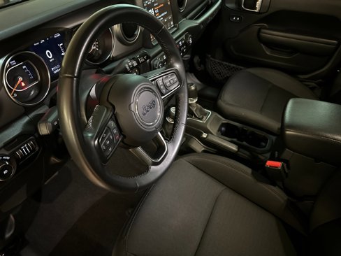 Certified 2021 Jeep Wrangler Sport S image 9