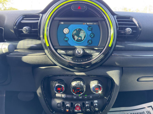 Used 2018 MINI Cooper Clubman image 18