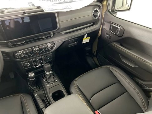 New 2025 Jeep Gladiator Sport image 23