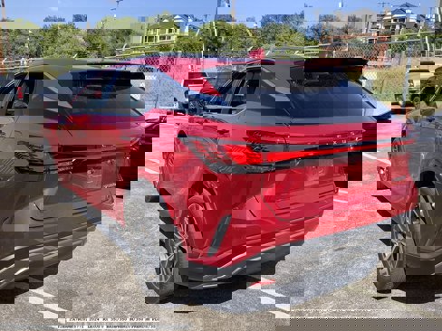 Used 2024 Lexus RX 350 Premium image 3