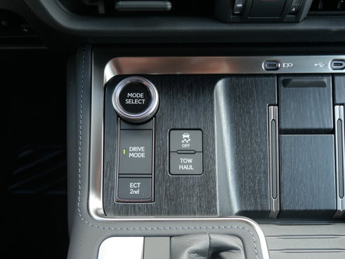 Used 2025 Lexus GX 550 image 29