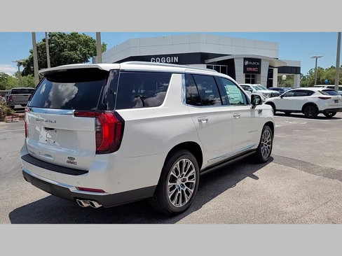 New 2025 GMC Yukon Denali w/ Denali Reserve Package image 24