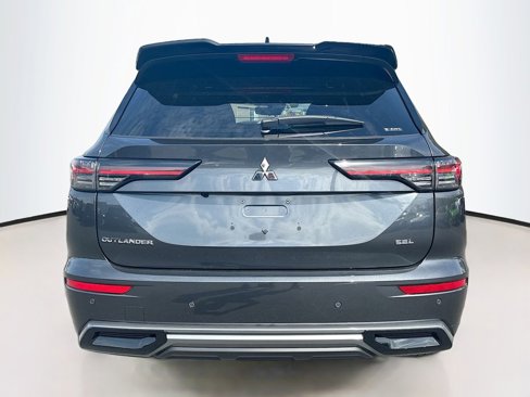 New 2025 Mitsubishi Outlander SEL image 6