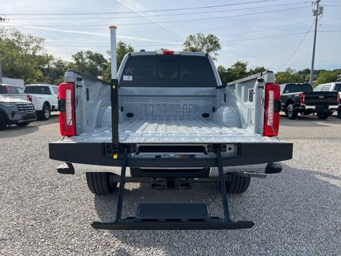 New 2026 Ford F250 Lariat w/ Lariat Ultimate Package image 17