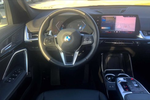 Used 2025 BMW X1 xDrive28i image 5