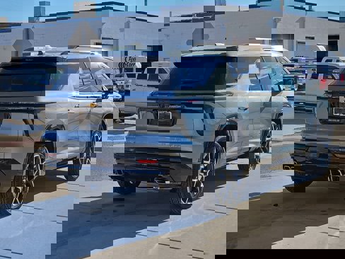 New 2026 Chevrolet Traverse High Country image 4
