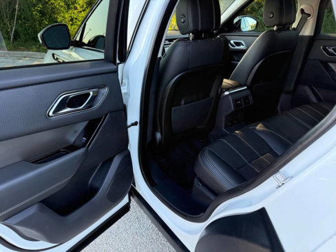 Used 2019 Land Rover Range Rover Velar S image 19