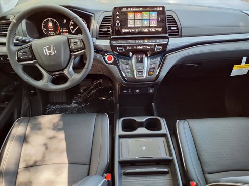 New 2026 Honda Odyssey Elite image 3