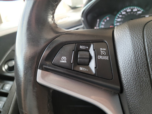 Used 2022 Chevrolet Trax LT w/ Driver Confidence Package image 11
