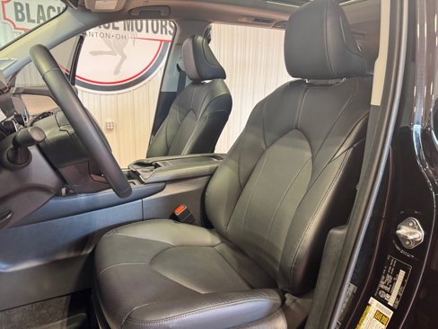 Used 2024 Toyota Grand Highlander XLE image 18