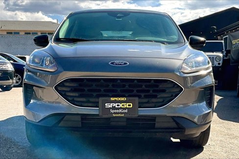 Used 2022 Ford Escape SE w/ SE Sport Appearance Package image 3
