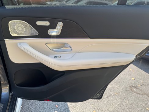 New 2026 Mercedes-Benz GLS 450 4MATIC image 22
