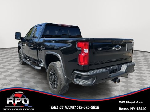 Used 2022 Chevrolet Silverado 2500 LTZ w/ LTZ Plus Package image 3
