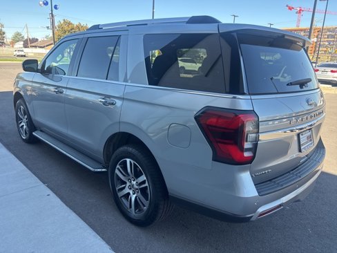 Used 2023 Ford Expedition Limited image 5