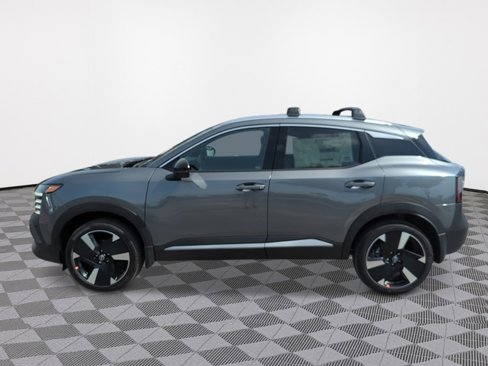 New 2026 Nissan Kicks SR image 5