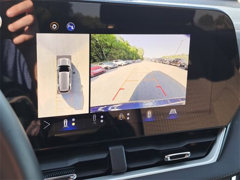 Used 2025 Chevrolet Equinox LT w/ Safety and Technology Package image 14