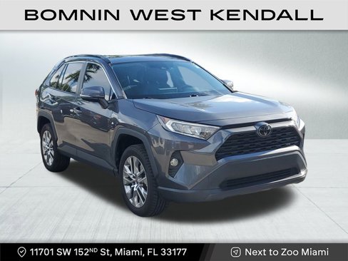 Used 2021 Toyota RAV4 XLE Premium image 1