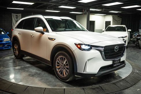 Used 2024 MAZDA CX-90 Plug-In Hybrid w/ Preferred image 5