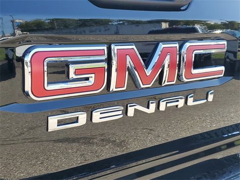 New 2026 GMC Canyon Denali image 31