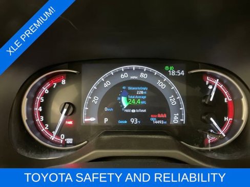 Used 2025 Toyota RAV4 XLE Premium image 13