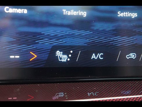 New 2026 Chevrolet Traverse Z71 w/ Enhanced Driving Package image 5